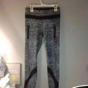 Lululemon inspire II 7/8 leggings sz 4